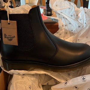 Unisex Dr. Martens Chelsea boots (2976). Size 12.  Never worn.